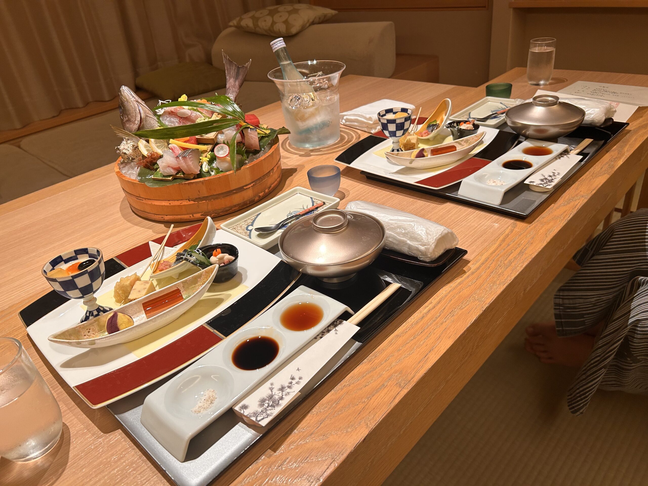 鴨川館夕食のスタンダード会席